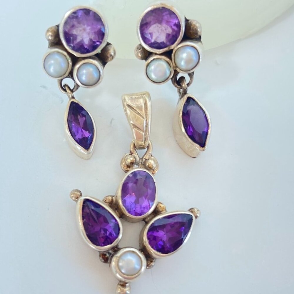 Amethyst and fresh water pearl pendant and earrings set in sterling silver.
